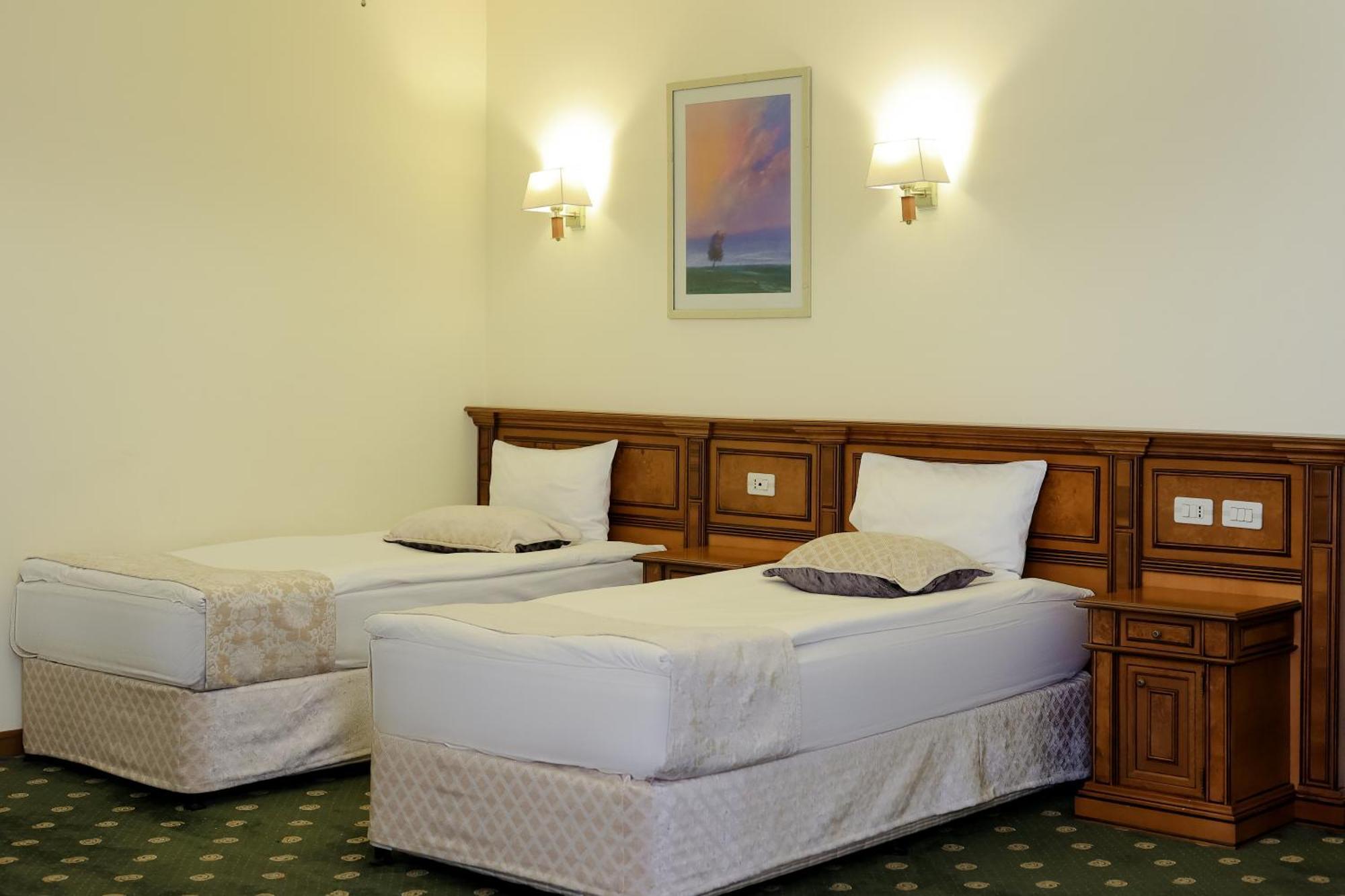 Armenia Hotel Jermuk Bagian luar foto
